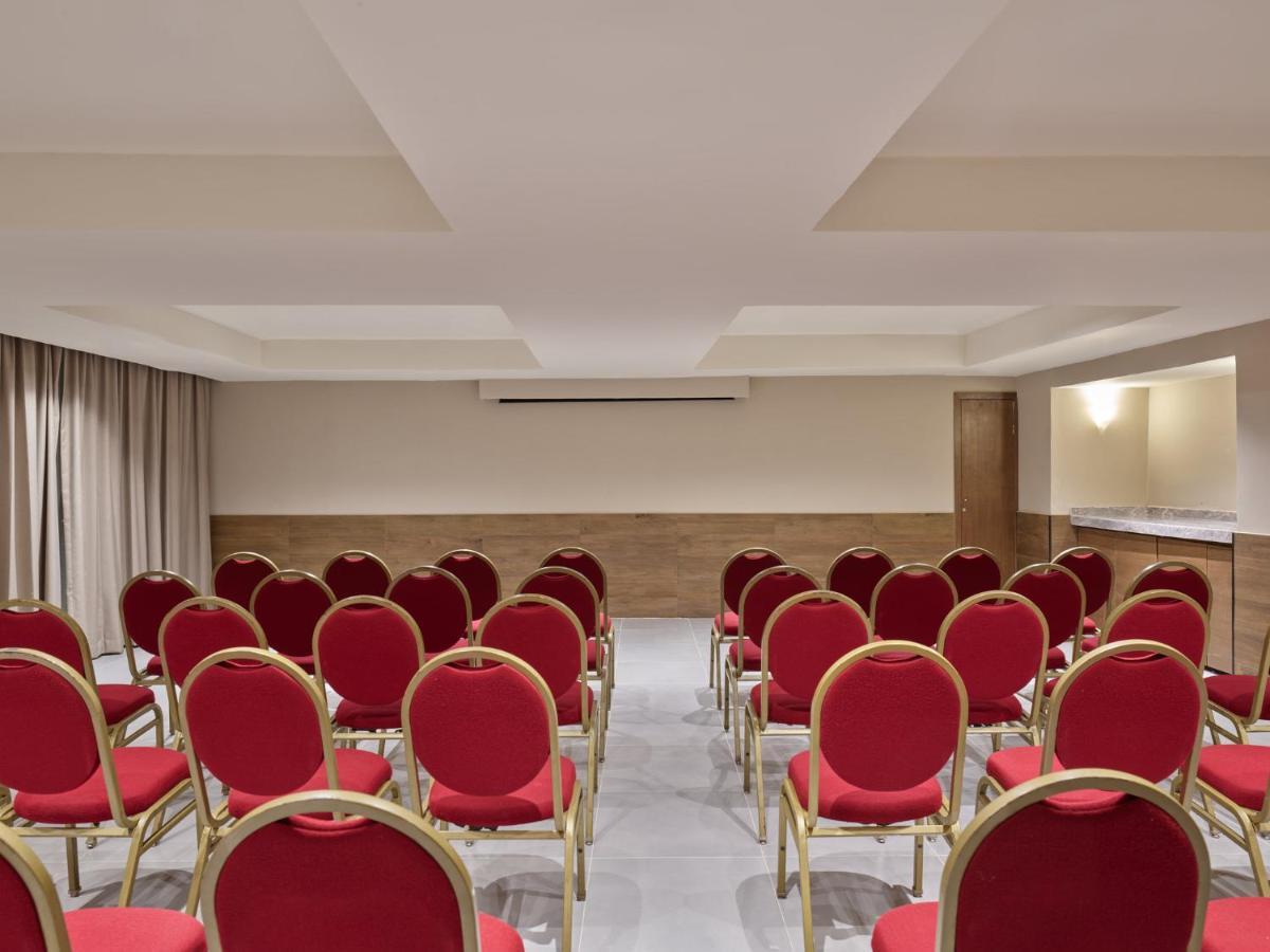 Fiesta Cencali Hotel