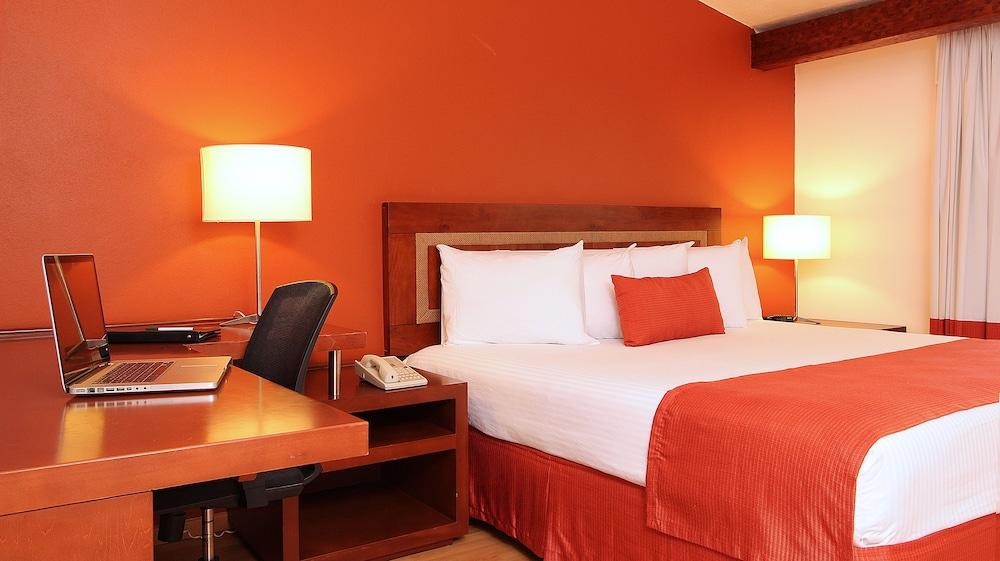 Hotel Fiesta Cencali 4*
